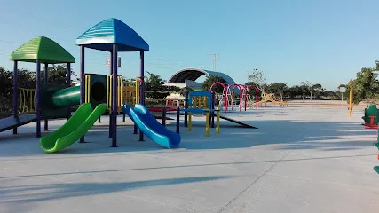 Area De Juegos Infantiles Incluyente - Mérida - Yucatán - México