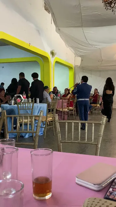 Salon Los Paraísos - Santa Teresa - Guanajuato - México