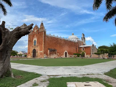 Iglesia San Antonio De Padua - Ticul - Yucatán - México