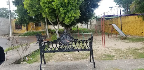 Parque Kinich Kakmó - Izamal - Yucatán - México