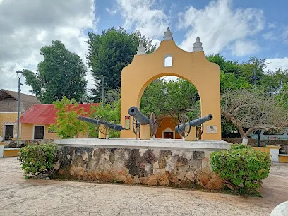 Parque de Los Cañones - Izamal - Yucatán - México