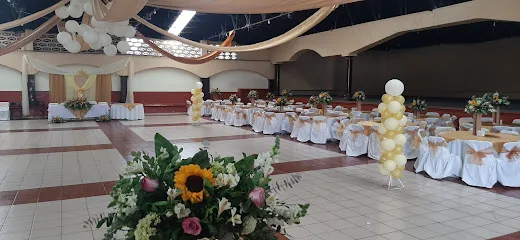 Salon De Eventos Los Pinos - Tacámbaro de Codallos - Michoacán - México