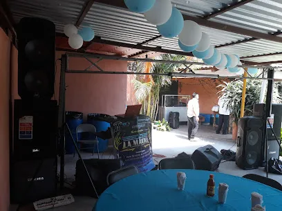 Salon "Jardin" - Tacámbaro de Codallos - Michoacán - México