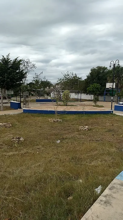 Parque Jardines Umán - Umán - Yucatán - México