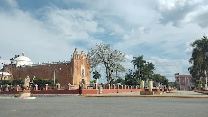 Parque principal de Ticul - Ticul - Yucatán - México