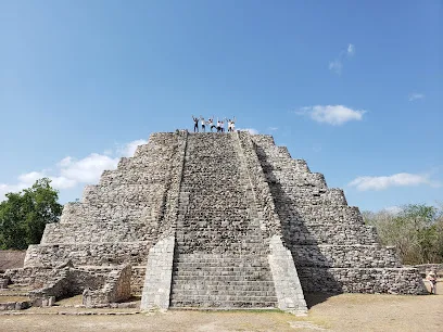 Zona Arqueológica de Mayapán - Tecoh - Yucatán - México