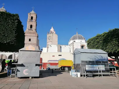 Parroquia de San Francisco de Asis en Cueramaro Guanajuato - Cuerámaro - Guanajuato - México