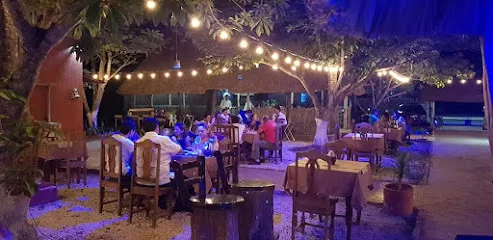 Las Torres Restaurant Bar & Grill - Akil - Yucatán - México