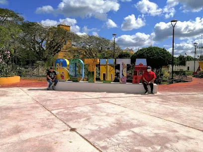 Parque de los viejitos - Centro - Yucatán - México